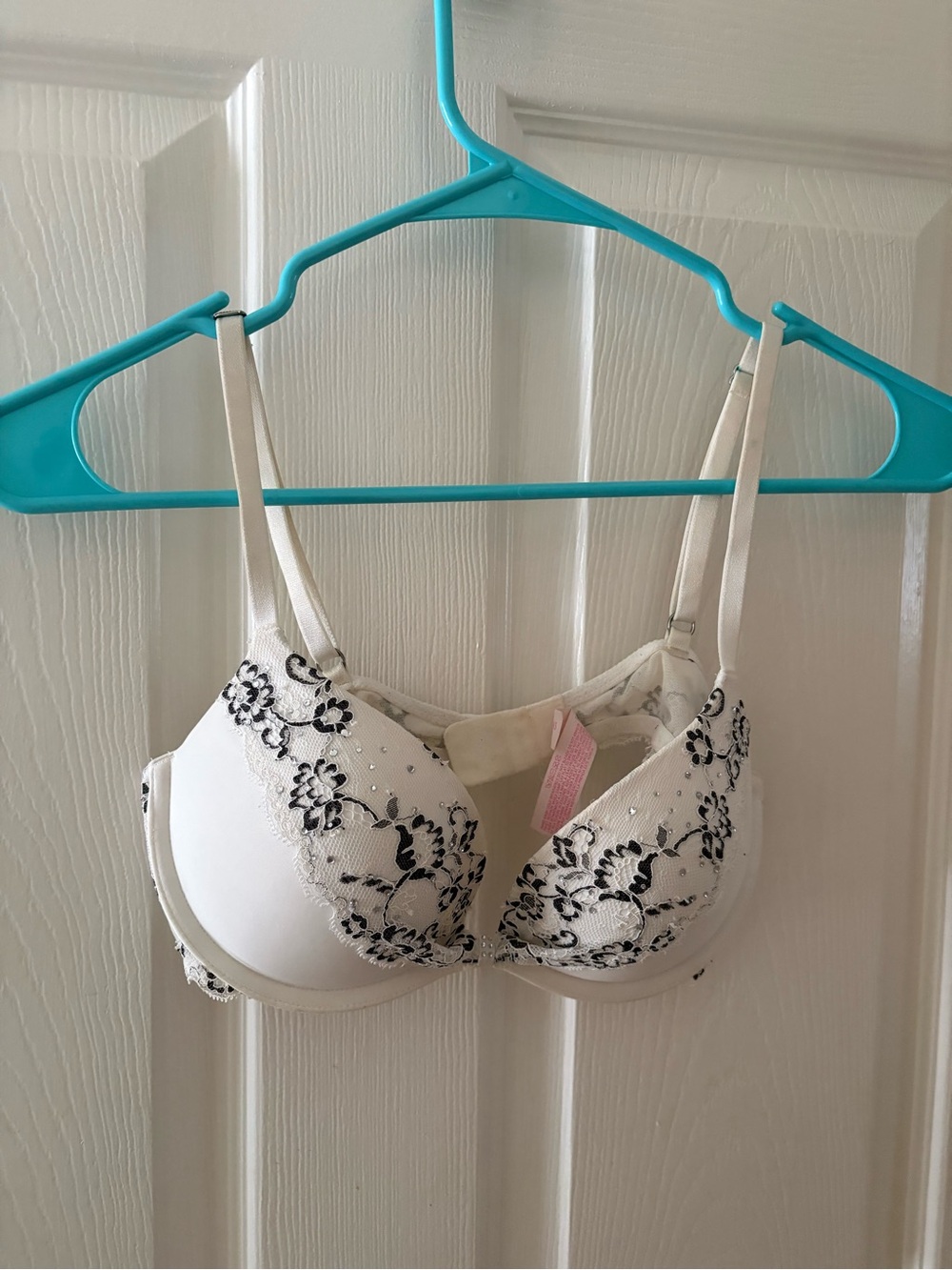 White Floral Lace Embroidery Underwire Push Up Victorias Secret Bra